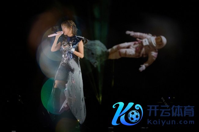 孙燕姿2026巡演内地首站苏州起航 两晚拆伙 日晷首秀解锁与歌迷近距离互动